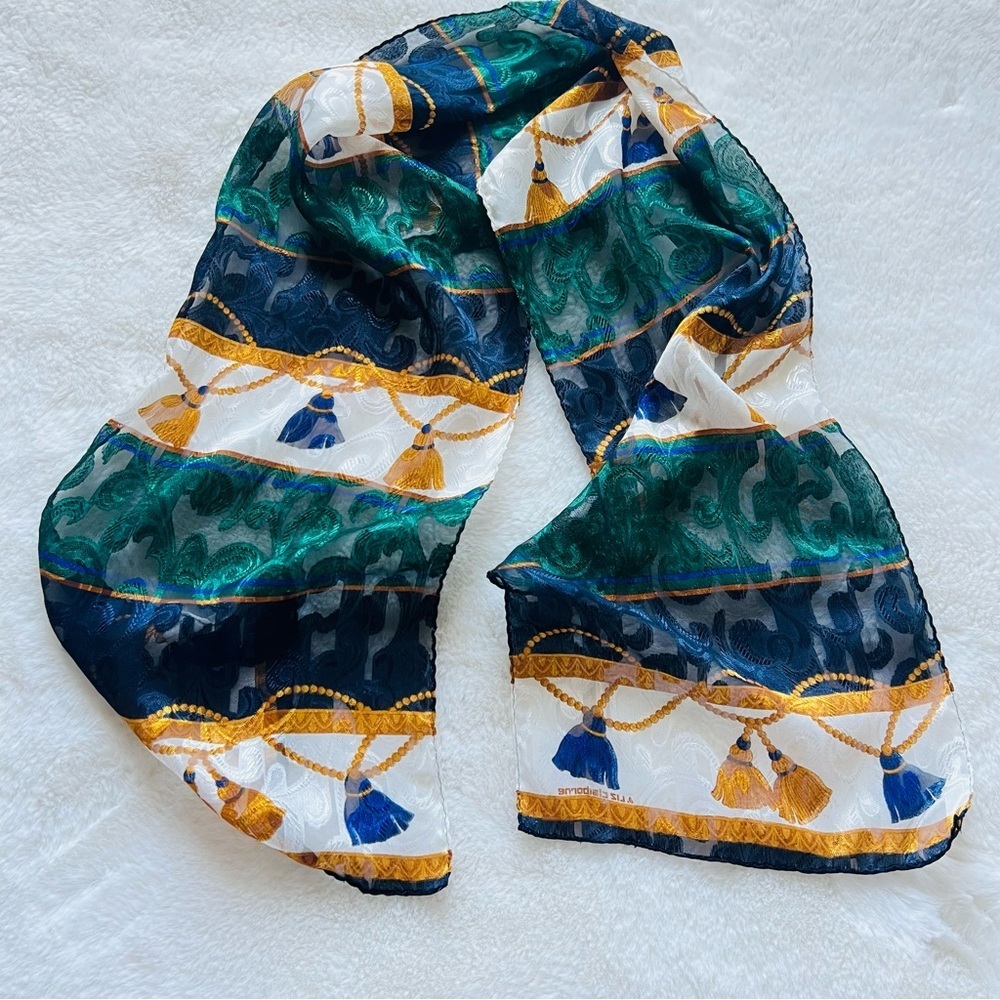 Vintage 90’s Liz Claiborne Woman’s Scarf  52” Long.